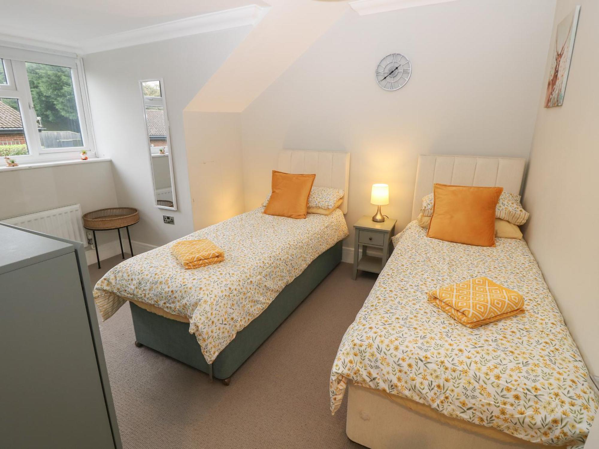 Rookley Lake Cottage Вентнор Екстер'єр фото